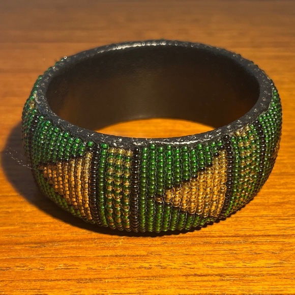 Genuine Hand Made in Africa Solid Beaded Cuff Bracelet - Picture 1 of 8